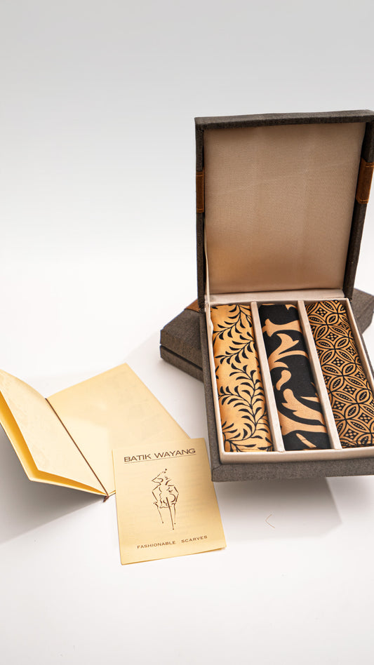 Handkerchief Set: The Classic Trio