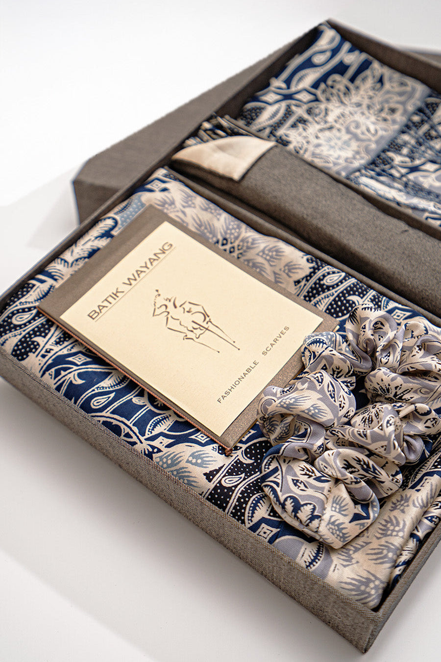 Sarong Set Deluxe in Antique - Batikwayang