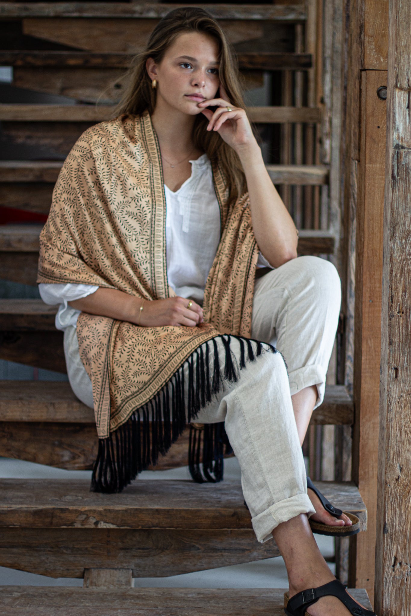 +Gift Under 3 Million: Daun Asem (+) Black