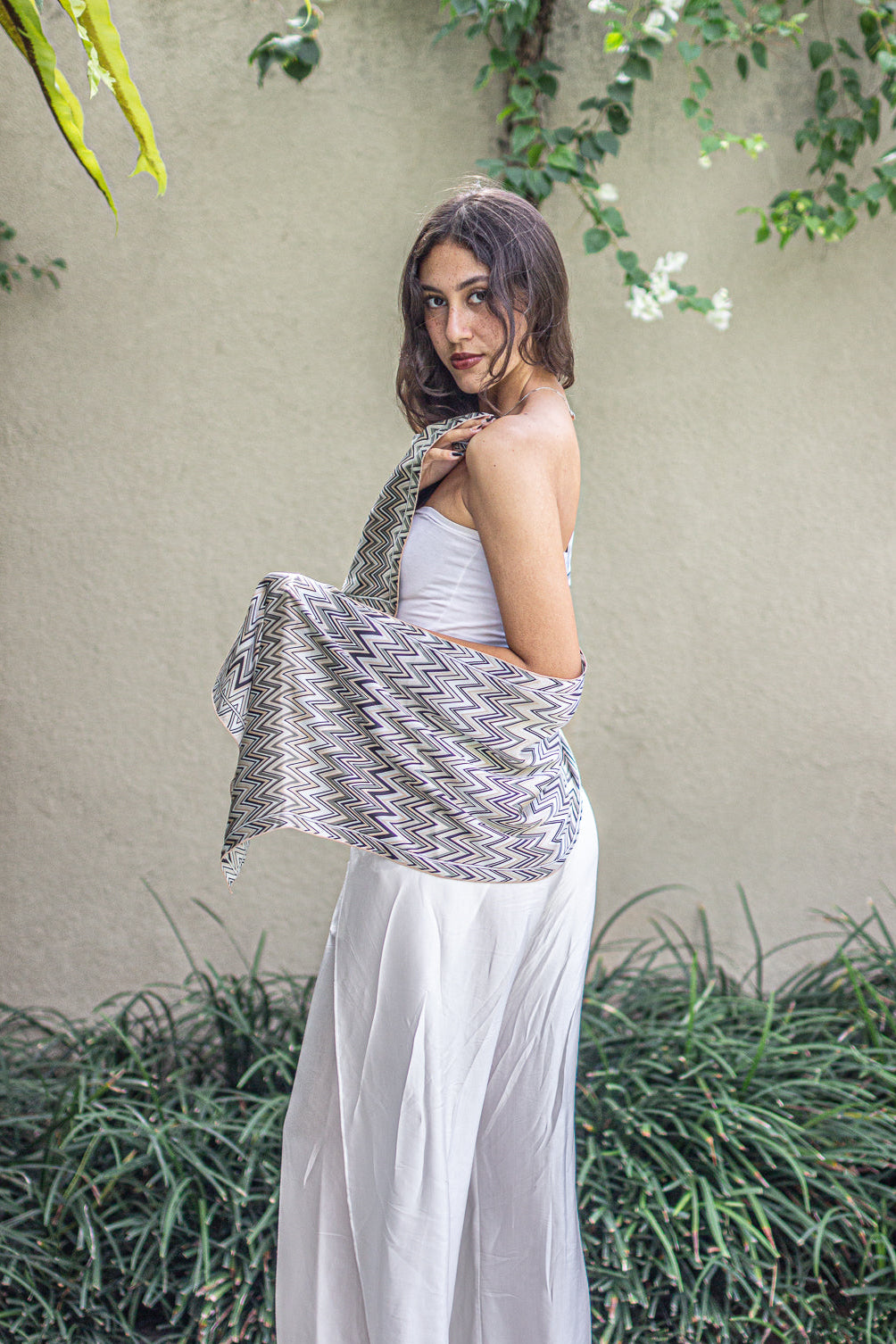 Scarf in Zig Zag Grey - Batikwayang