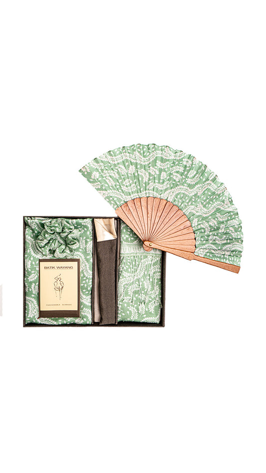 Sarong Set Deluxe in Daun Asem II Green