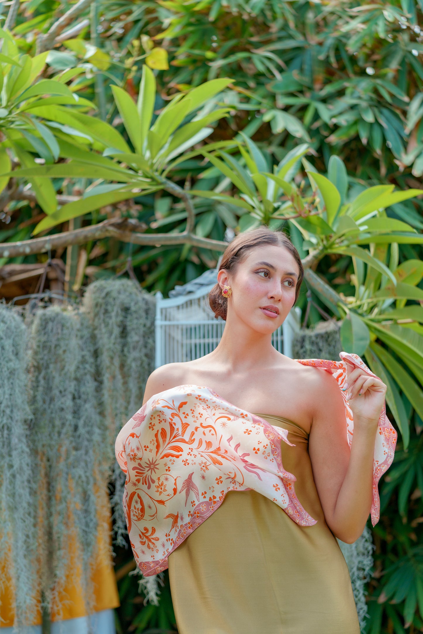 Kartini Series: Scarf in Trinil Peach