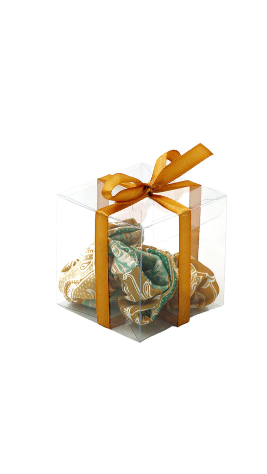 Scrunchie warna Hijau