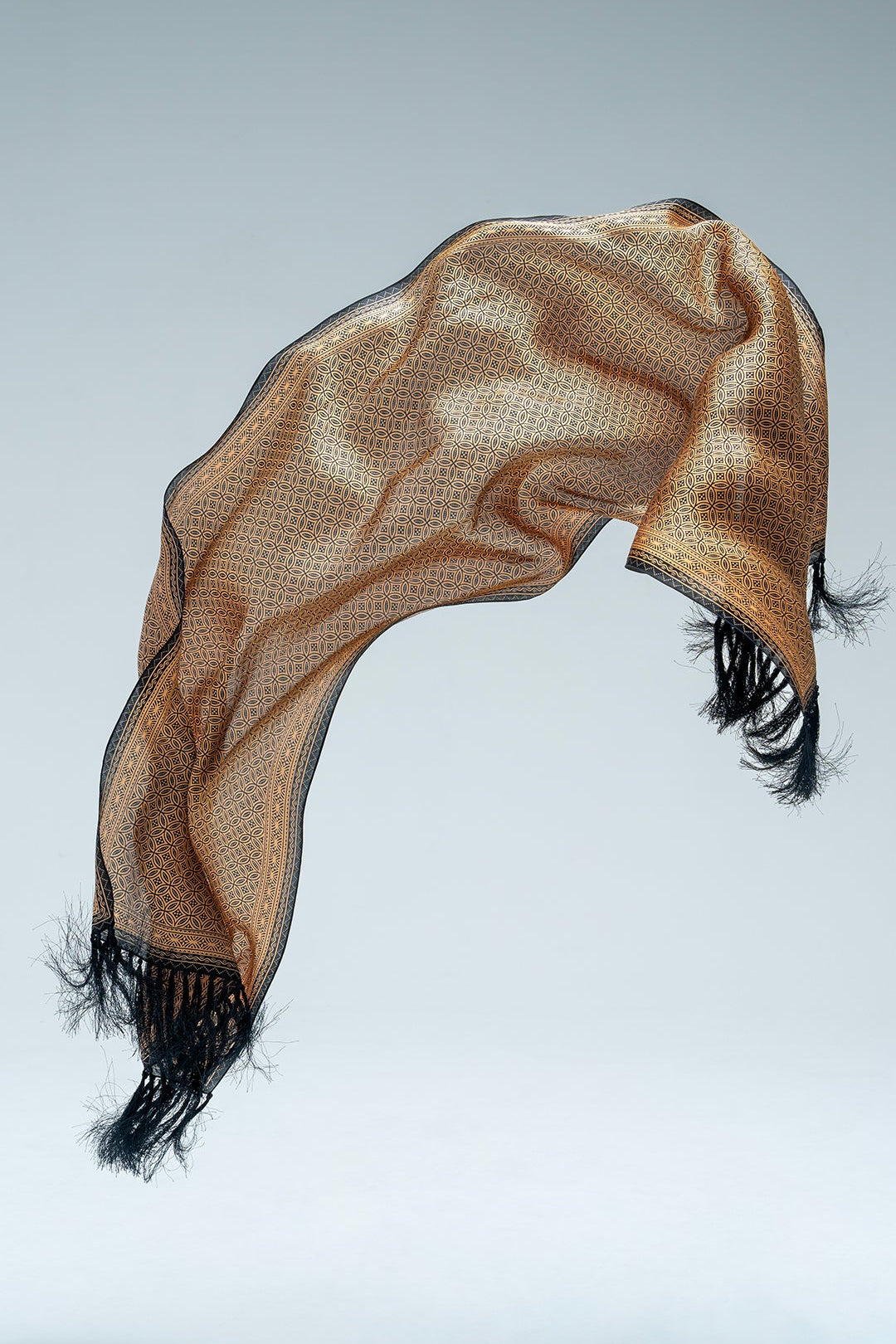 Shawl in Kawung Black - Batikwayang