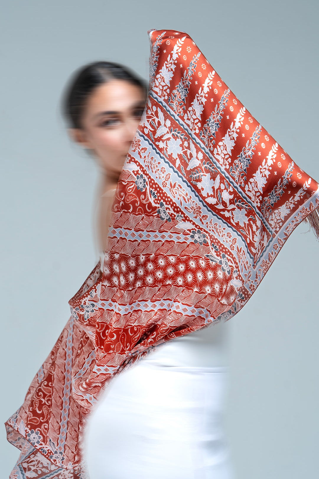 Shawl in Lengko Red - Batikwayang