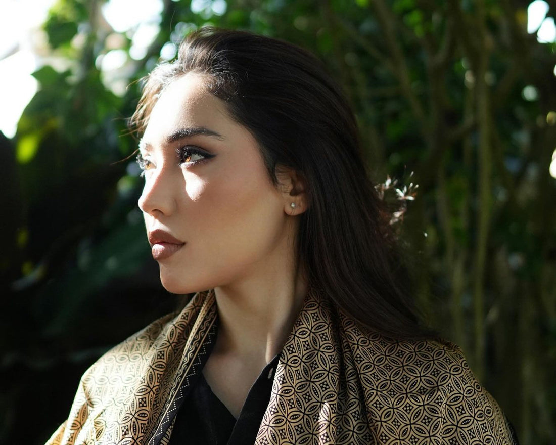 Fast Fashion vs Batik: One Consumes, One Preserves