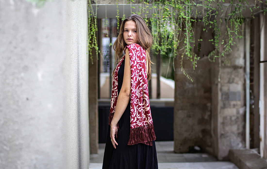Batik and Beyond: Pairing Accessories for a Complete Christmas Look Batikwayang Batik and Beyond: Pairing Accessories for a Complete Christmas Look Batikwayang