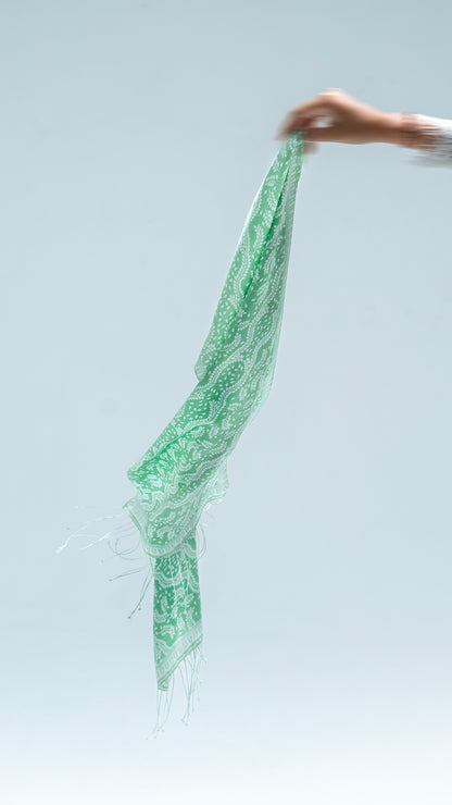 Scarf Fringe in Daun Asem II Green