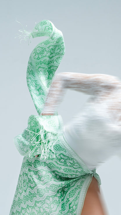 Scarf Fringe in Daun Asem II Green