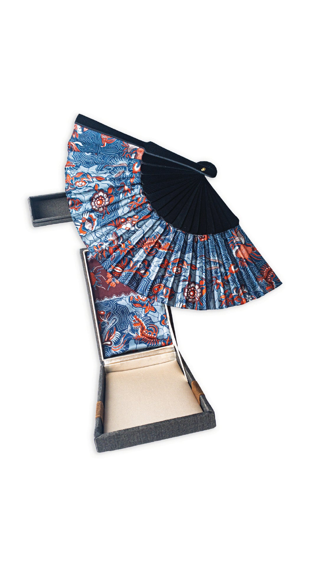 Dewi Soekarno Series: Fan in Samudra Seika