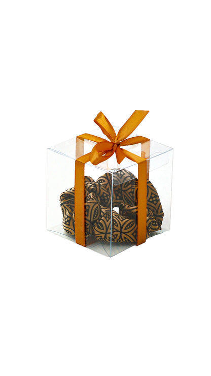 Scrunchie in Kawung Black