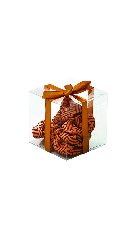 Scrunchie in Swastika Naga Red