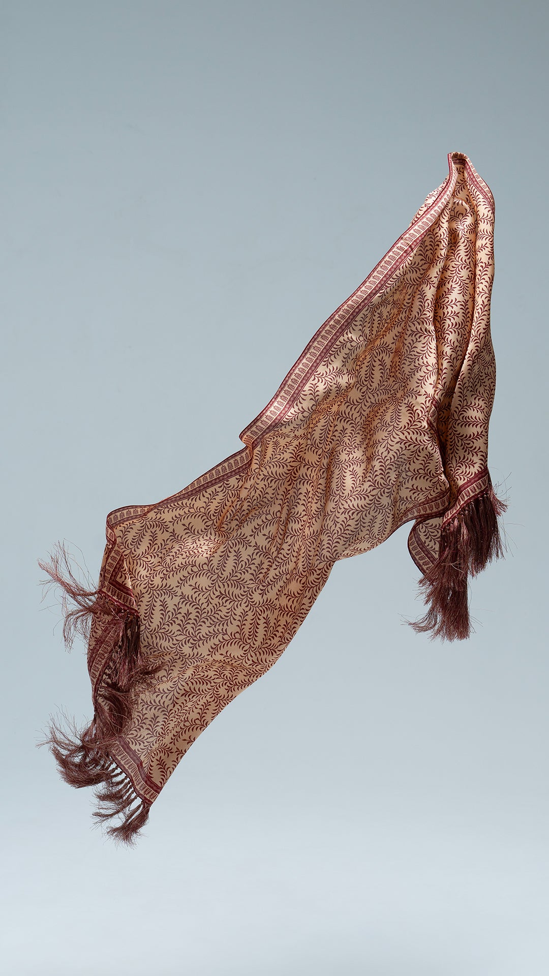 Selendang Daun Asem (+) Merah