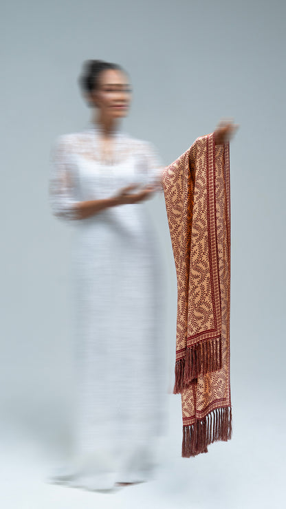 Selendang Daun Asem (+) Merah