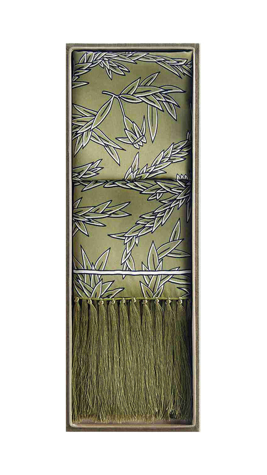 Selendang dari Kayu Eucalyptus