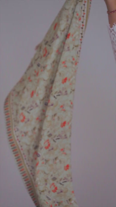 Shawl in Singapore Green