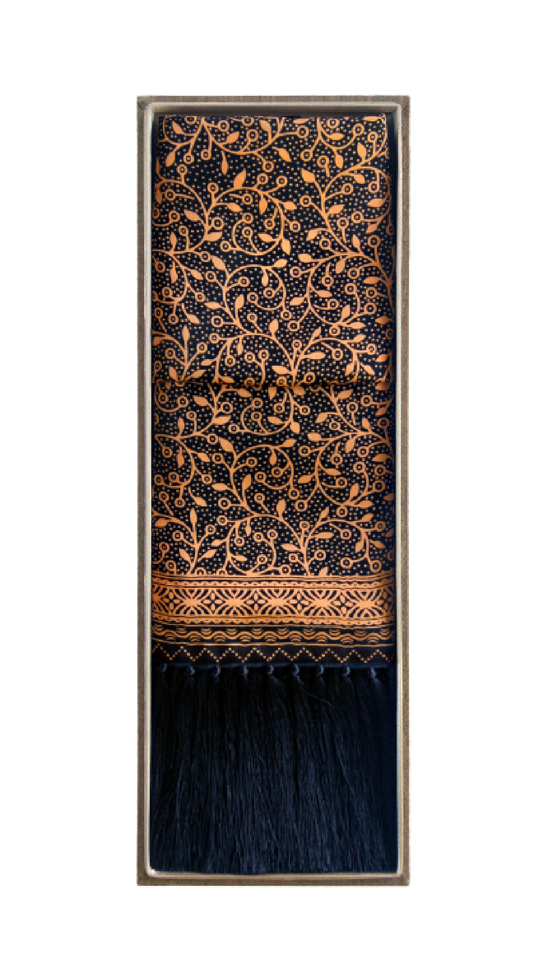 Shawl in Cirebon Black in a Box