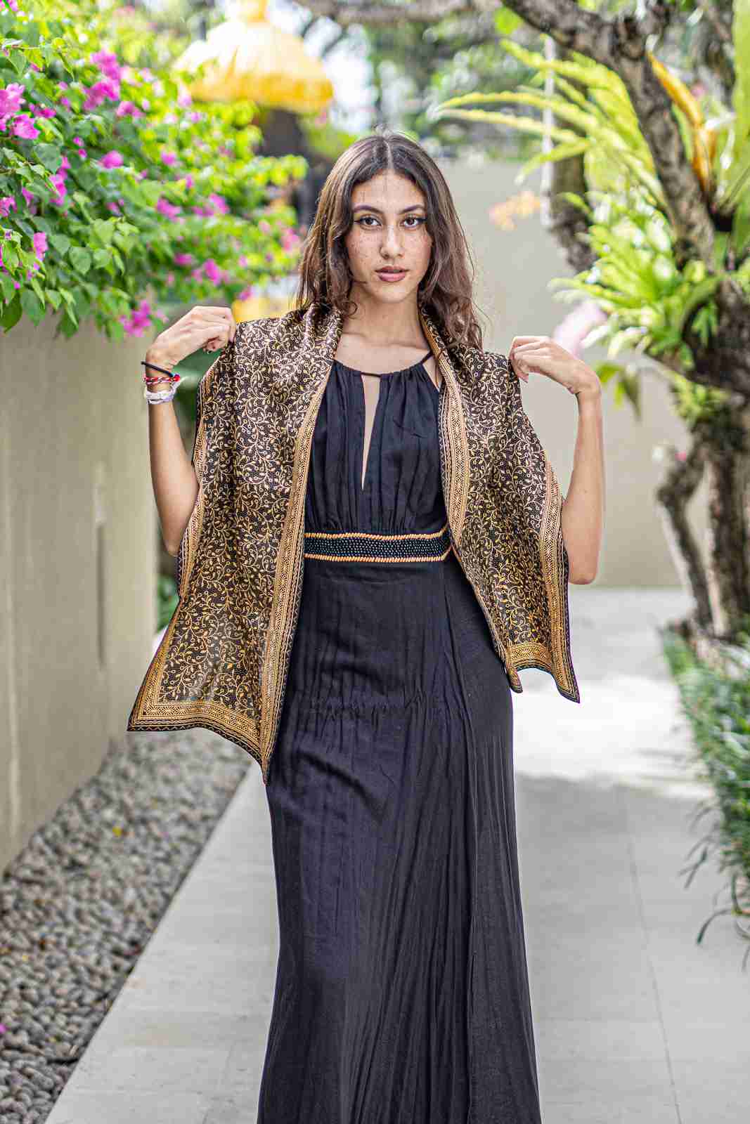 Scarf In Cirebon Black in Model 4th Pose