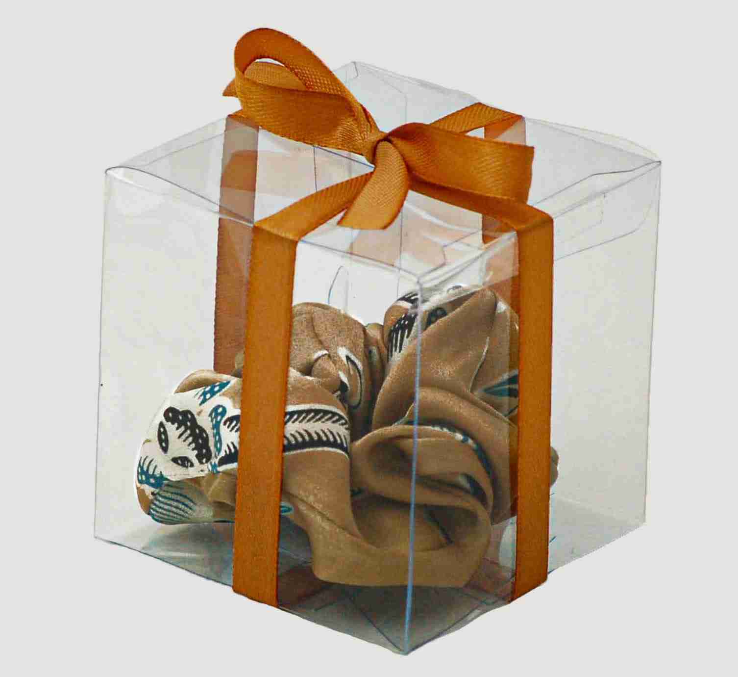 Scrunchie in Black Gold in a Box