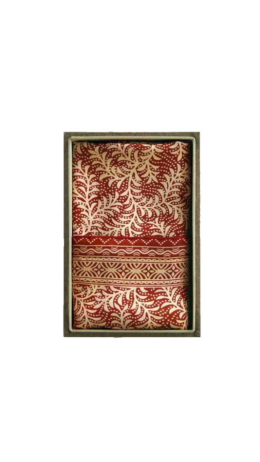 Scarf in Daun Asem Red in a Box